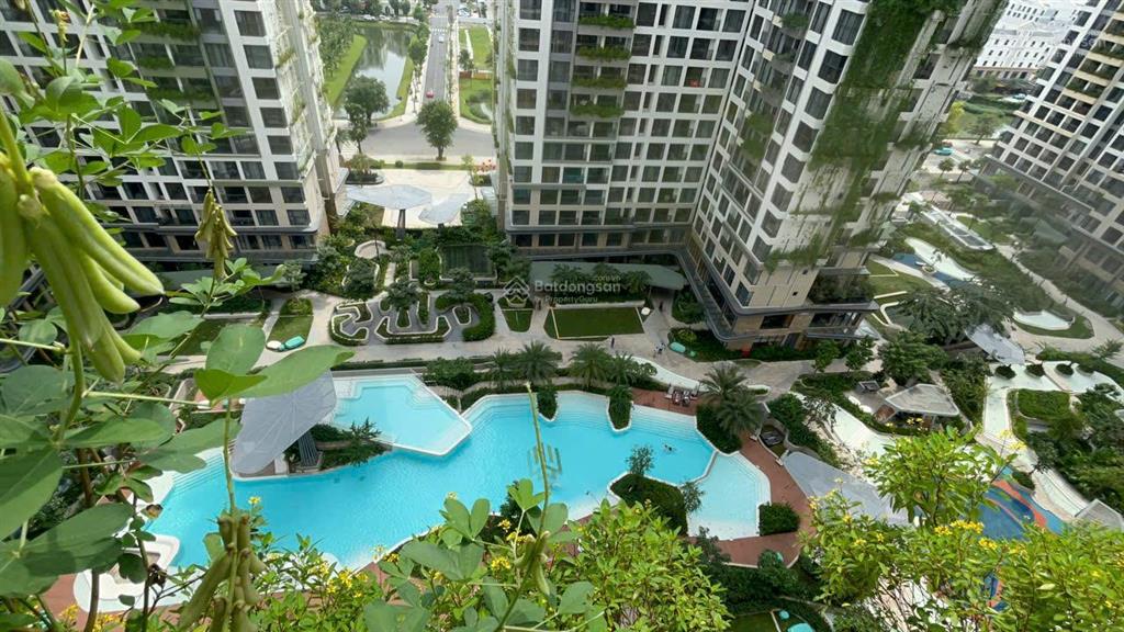 Căn góc 2pn, tòa d  giá bán 4 tỷ 78 bao hết, view trực diện hồ bơi, lumiere boulevard