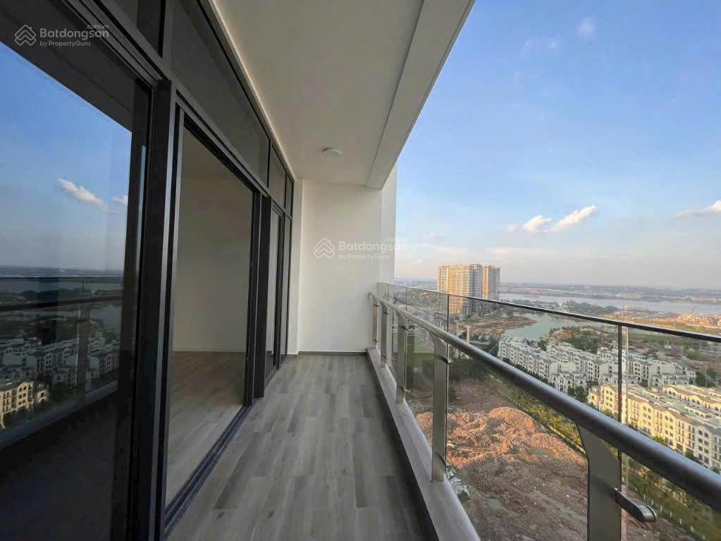 Penthouse tòa c, đông nam, view pháo hoa  bán 28 tỷ all in, lumiere boulevard, nhận nhà ở ngay