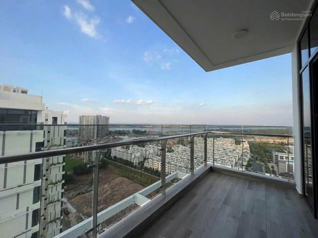 Penthouse tòa c, đông nam, view pháo hoa  bán 28 tỷ all in, lumiere boulevard, nhận nhà ở ngay