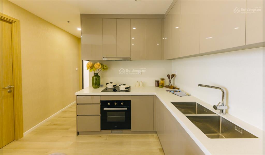 Gía tốt nhất, 2pn góc tòa a, view hồ bơi  bán 4 tỷ 865 all in, lumiere boulevard nhận nhà ở ngay