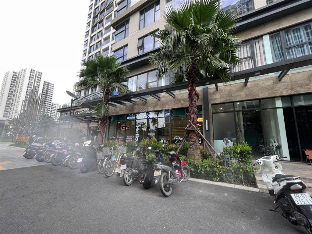 Siêu phẩm, 3pn view city, landmark 81  bán chỉ 5,690 tỷ all in, lumiere boulevard, tầng trung
