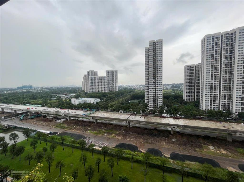 Siêu phẩm, 3pn view city, landmark 81  bán chỉ 5,690 tỷ all in, lumiere boulevard, tầng trung
