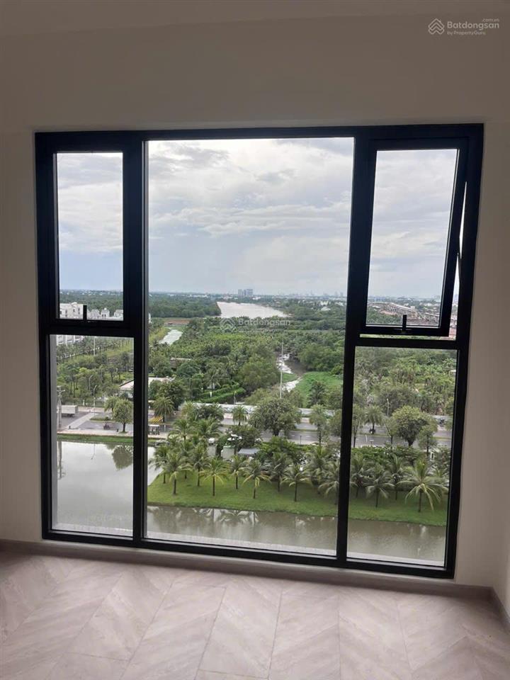 2pn tòa d, view sông tầng cao  5 tỷ 330 bao hết, lumiere boulevard nhận nhà ngay, layout tách biệt