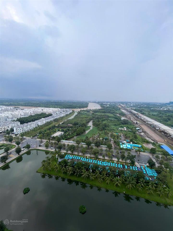 2pn tòa d, view sông tầng cao  5 tỷ 330 bao hết, lumiere boulevard nhận nhà ngay, layout tách biệt