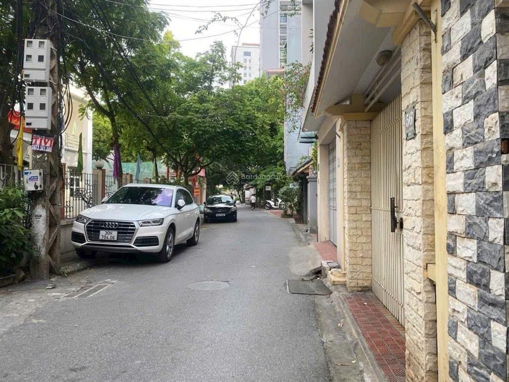 Chính chủ bán gấp nhà phố nguyễn sơn  3 tầng dân xây  ngõ 158  66m2  ngay toà nhà cc berriver