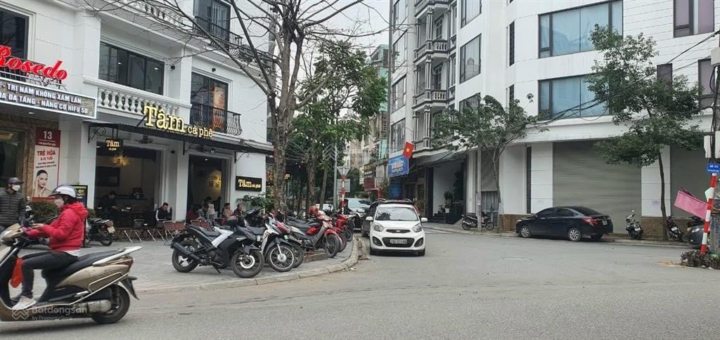 Chính chủ bán gấp nhà phố nguyễn sơn  3 tầng dân xây  ngõ 158  66m2  ngay toà nhà cc berriver