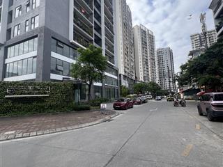 Chính chủ cần bán gấp nhà phố nguyễn sơn long biên dân xây 3 tầng ngõ 158 đối diện nhà văn hoá