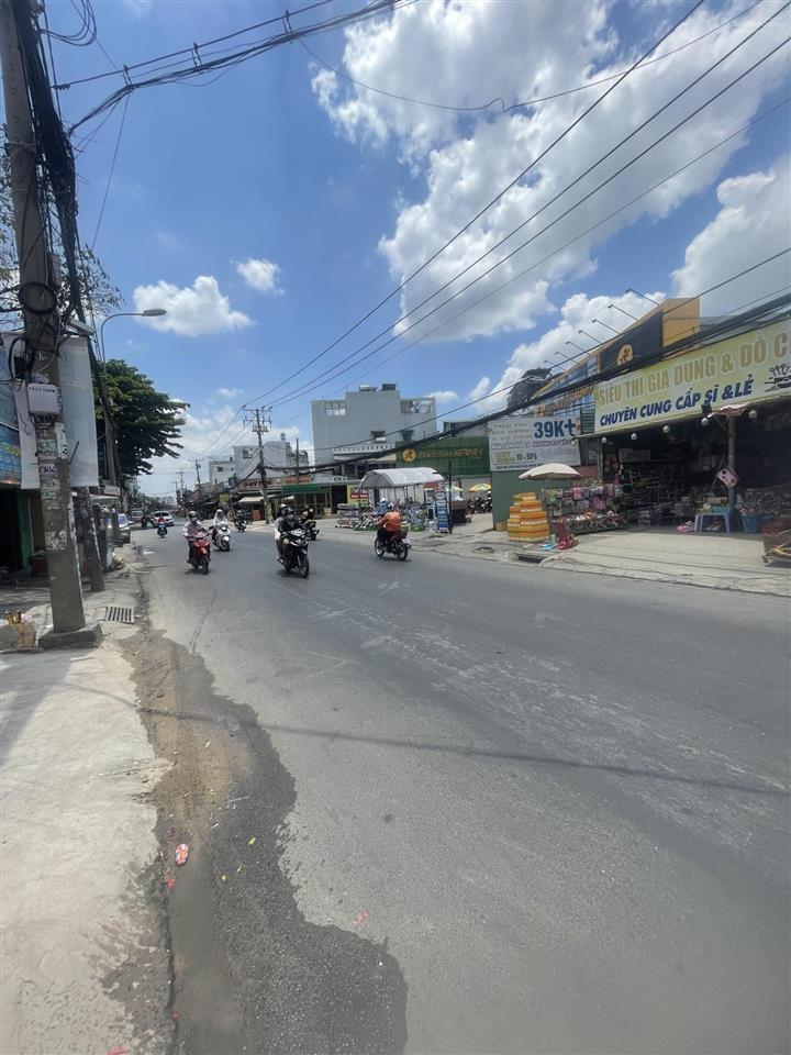 Mặt tiền 460m2, ngang 9.2m phạm văn chiêu p14 gò vấp