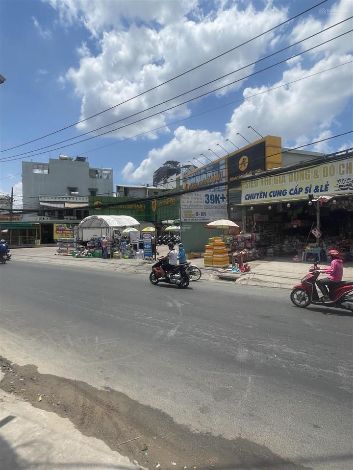 Mặt tiền 460m2, ngang 9.2m phạm văn chiêu p14 gò vấp