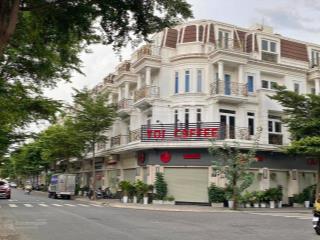 Bán nhà mặt tiền lam sơn (khu sân bay). dt 12mx25m (nở hậu 17m, công nhận 380m2) giá bán 65 tỷ tl