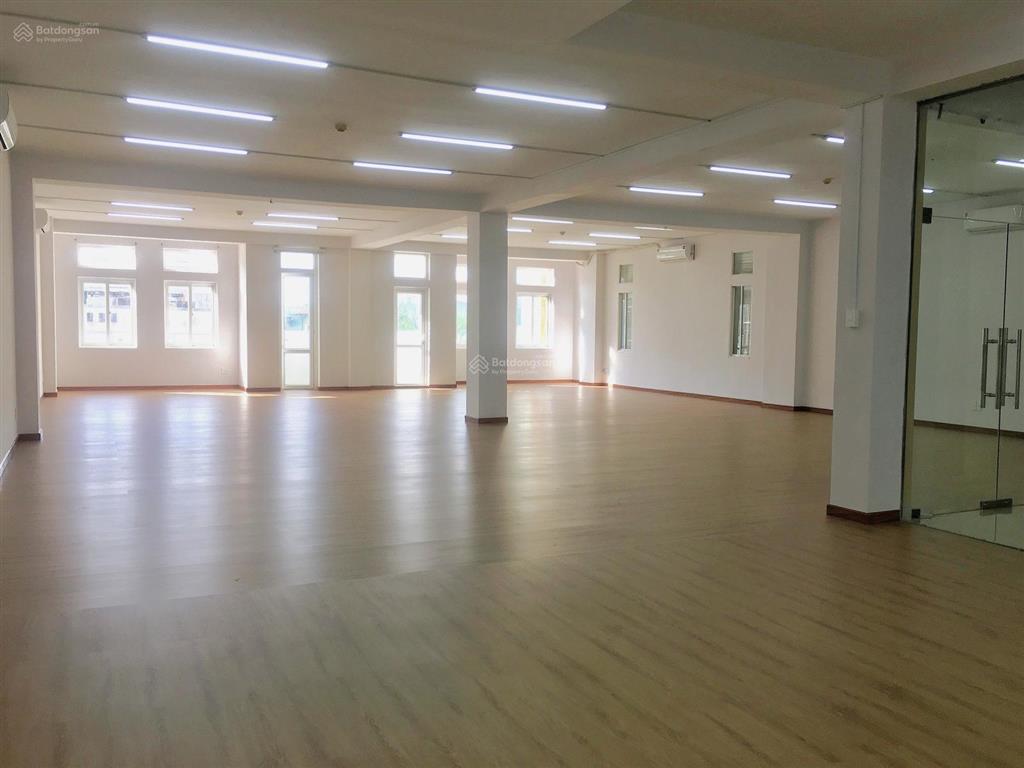 Cho thuê văn phòng đường nguyễn văn thương p25 quận bình thạnh 200m2 giá 45tr/tháng sàn đẹp, mới