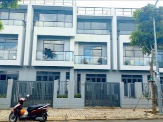 Nhỉnh 10 tỷ/136m2(5x27)  nhà 4 tầng khu đô thị đông tăng long, quận 9