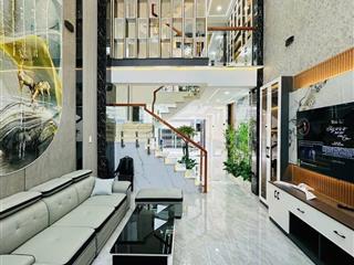 Cần tiền, bán gấp, nhà gần cv hồ văn huê 50m2 giá siêu hời 3 tỷ168,hẻm xe tăng,shr, 4pn