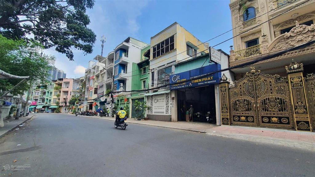 Bán nhà (5,5x25m)  hxh cao thắng, quận 10 (ngay hà đô)