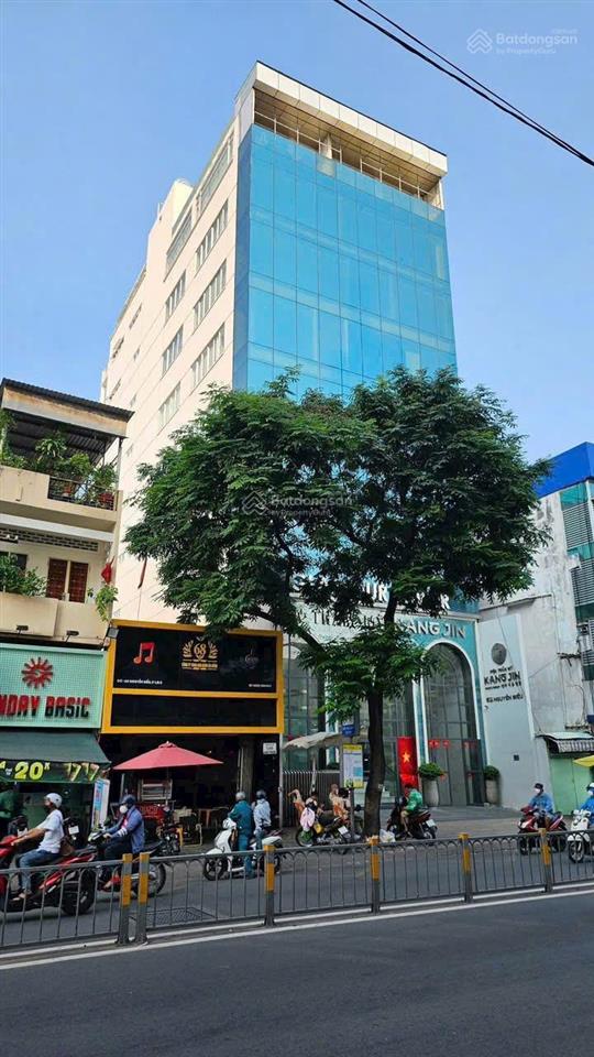 Bán tòa nhà 2500m2 sàn  mặt tiền nguyễn biểu, quận 5 (hđt 700tr/tháng)
