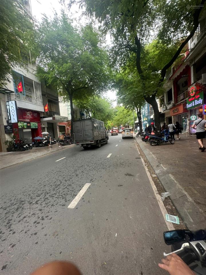 Bán nhà mt lý tự trọng (ngay chợ bến thành) quận 1