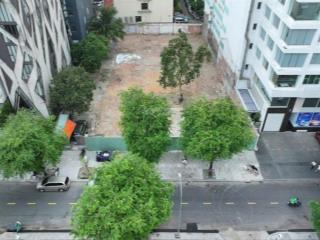 Bán 1303m2 đất  mặt tiền góc hai bà trưng, quận 1