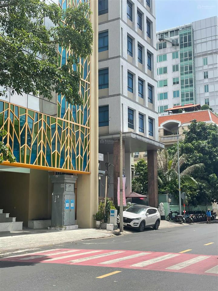 Bán tòa nhà mặt tiền số 40 đường hoàng việt, phường 4, quận tân bình