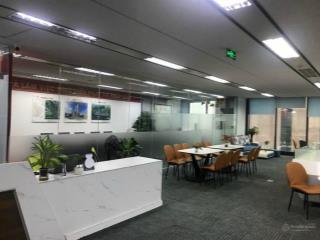 Cho thuê văn phòng cao thắng  quận 3. sẵn fitout ngăn phòng và bàn ghế... 250m2  100 triệu/th