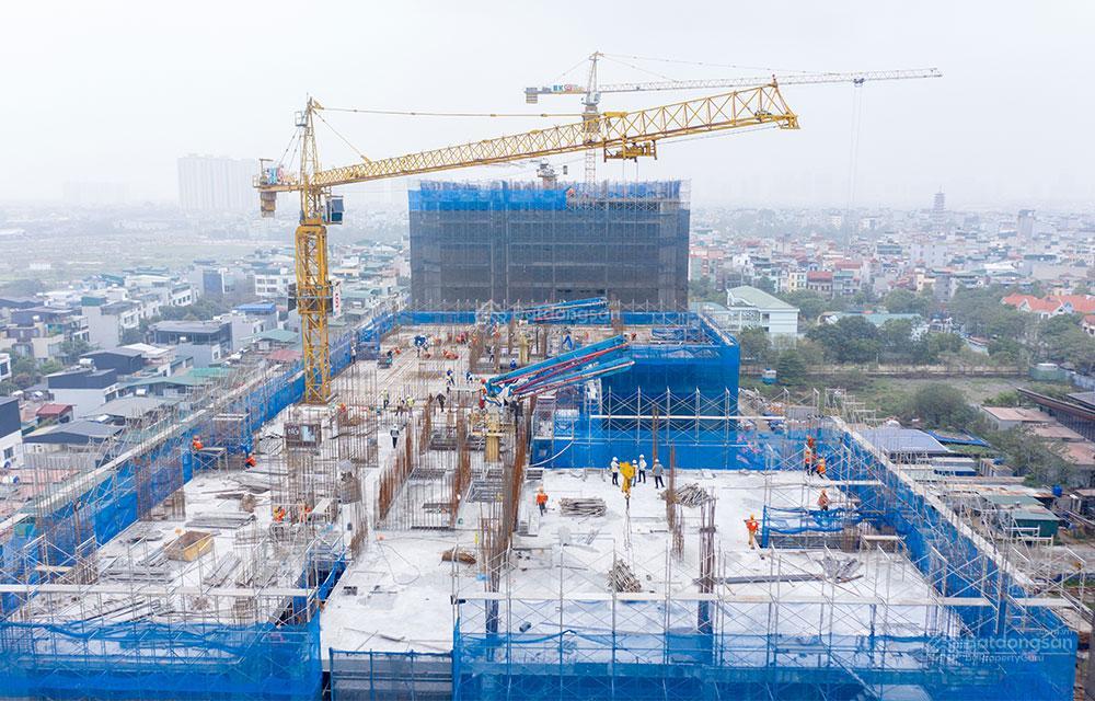 Bán căn hộ 3pn trung tâm bán đảo linh đàm bàn giao full đồ, không chắn view, có slot oto