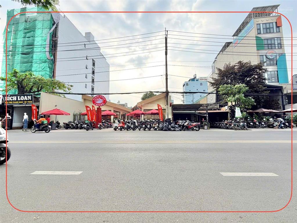 Bán nhà mặt tiền hương lộ 3  bình tân (dt 16m x 37m) hđ thuê 170 triệu/tháng. giá bán 68 tỷ tl