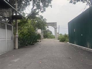 Nói là biệt thự 1 tầng cũng không quá! oto 16 chỗ vào tận đất  thông thoáng  bìa làng mát mẻ