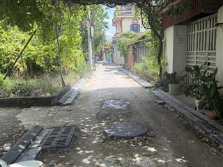 Mặt ngõ rộng  thoáng oto để ngày đêm
ô tô 7 chỗ vào đất
200 m ra đường võ nguyên giáp