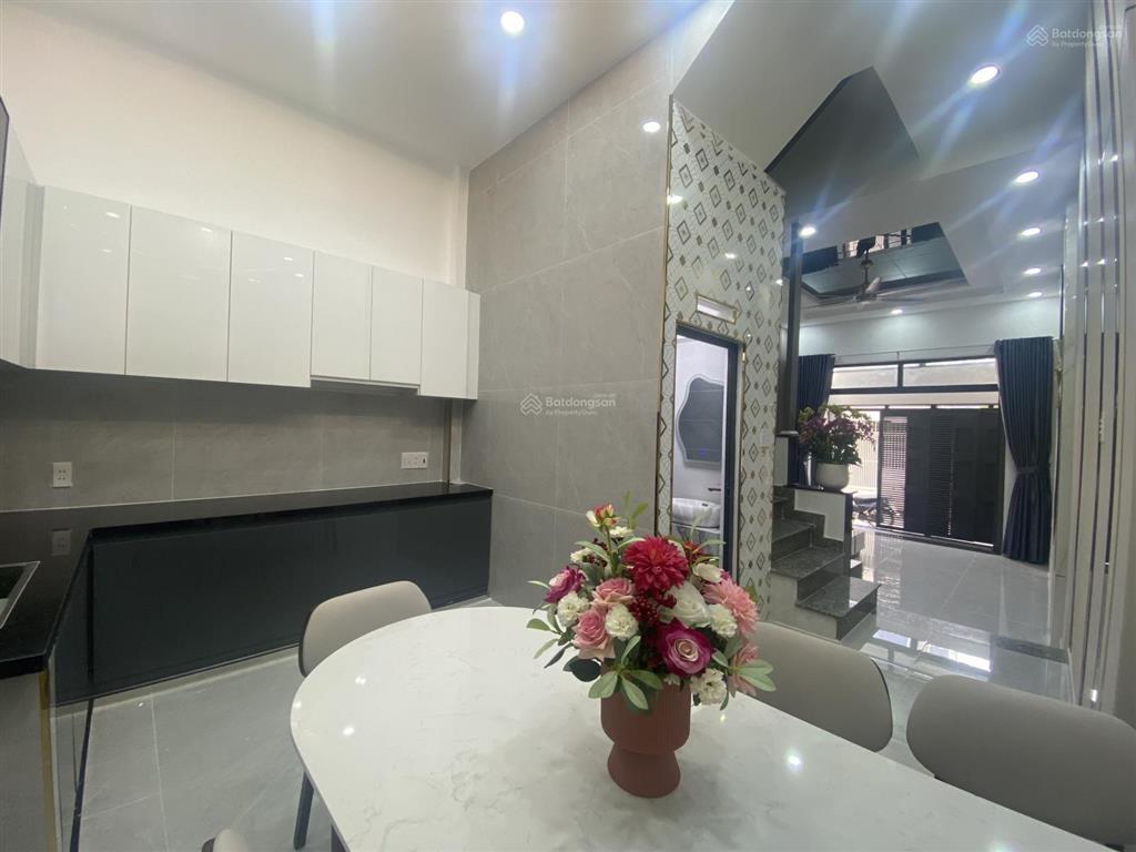 Bán nhà mới tân bình ở ngay 50 m², 3 tầng, 6 tỷ ok nhất