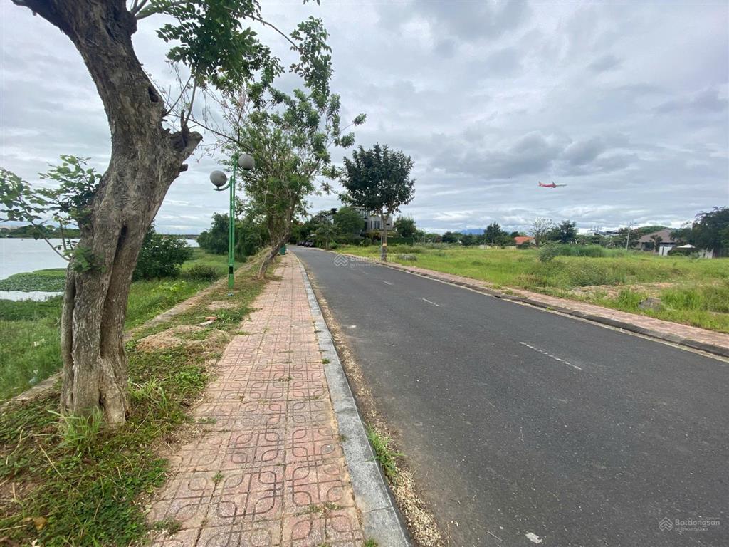 Bán nhanh lô đất biệt thự 2 mặt tiền view sông lớn, hướng đông nam khu biệt thự đảo nổi