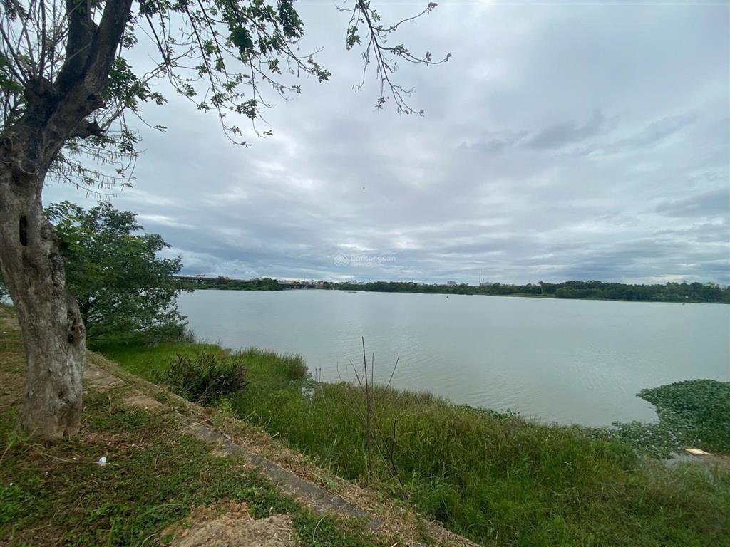 Cần bán 2 lô liền kề view nhìn trực diện ra sông, hướng đông nam khu biệt thự đảo nổi