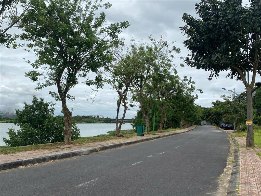 Lô đất 3 mặt tiền view nhìn ra sông ngay trung tâm đà nẵng khu biệt thự đảo nổi giá chỉ 55 tr/m2