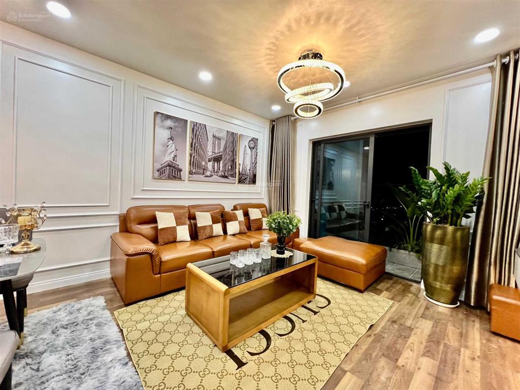 Tôi bán căn hộ 3 ngủ 75m2 trung hòa nhân chính, full nội thất, thiết kế 3 phòng ngủ 2 wc