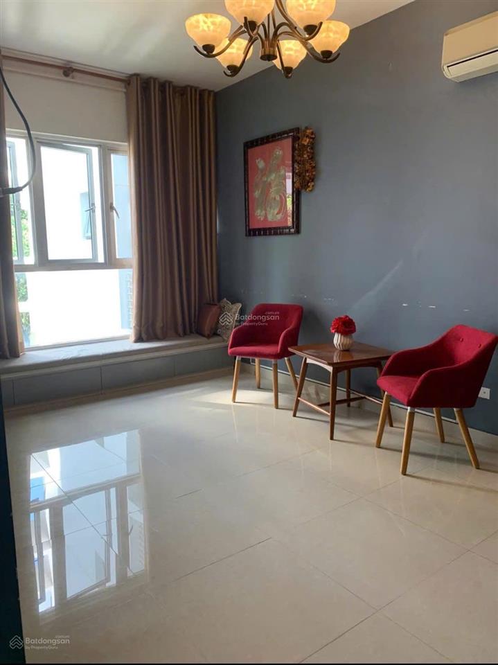 Chính chủ gửi bán nhanh căn hộ ruby 2pn 2wc diện tích 70m2 giá 4,5 đã có sổ hồng