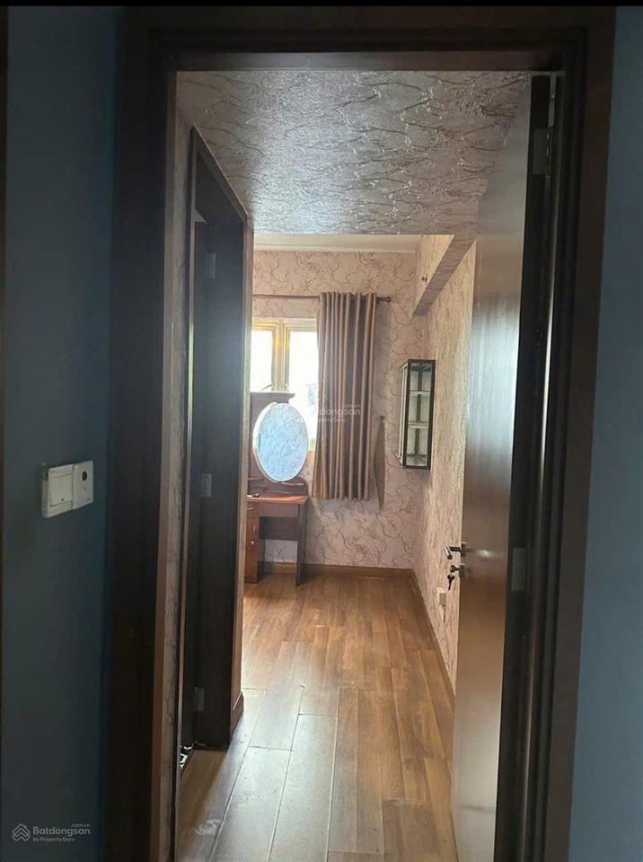 Chính chủ gửi bán nhanh căn hộ ruby 2pn 2wc diện tích 70m2 giá 4,5 đã có sổ hồng