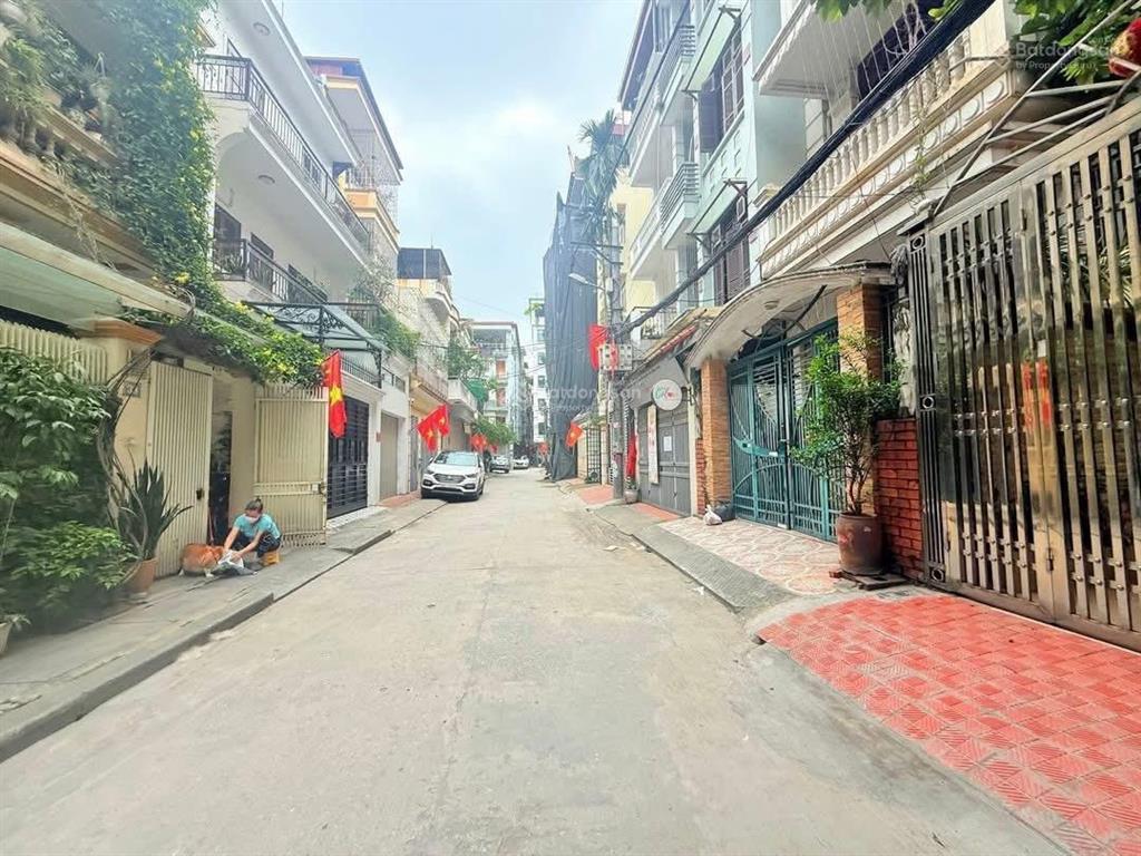 P/lô phùng chí kiên, cg, dt 100m2, 5t, ô tô tránh. tt ảnh thật 100%  0972 174 ***