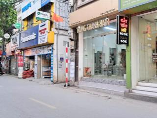 Bán đất tặng nhà mặt đường cổ nhuế. kinh doanh sầm uất. vỉa hè, ô tô tránh, dừng đỗ. qh ổn định