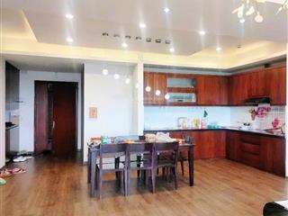 Bán căn hộ resco phạm văn đồng. căn góc, 3 phòng ngủ, tầng trung đẹp. gần công viên hoà bình