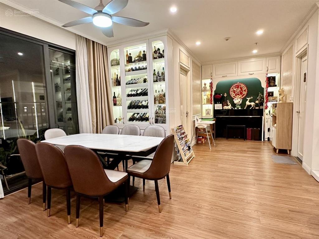 Tôi bán 10ch studio 1.75 tỷ, 1pn 2,9tỷ, 2pn 3.7tỷ, 2pn góc 4.4tỷ, 3pn góc 5.1tỷ vinhomes smart city