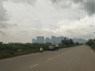 Mặt tiền kinh doanh ngang 8m, sát vinhomes grand park phường long bình