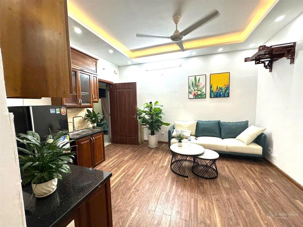 Cần bán gấp căn 2 ngủ có sổ đỏ full nội thất đẹp chung cư kim văn kim lũ giá tốt