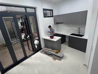 Nhà ngang 5m, trệt 2 lầu mới, sau căn mặt tiền lý thái tổ gần bv nhi đồng, hẻm 5m oto tận cửa