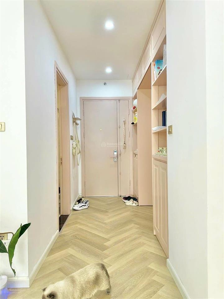 Bán căn 2 ngủ, chung cư 90 nguyễn tuân ( gần đại học khtn ), sẵn sổ, có slot ô tô, 6,8 tỉ