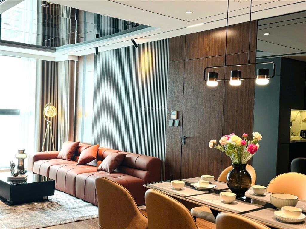 Bán căn góc 133m2 chung cư hh2 bắc hà  15 tố hữu, sẵn sổ, có nội thất, giá hơn 8 tỷ