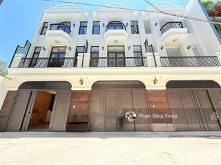Bán nhà 1 trệt 2 lầu đường trương công định, p7 trung tâm tp. vũng tàu. giá 9 tỷ