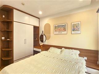Cần bán căn 2pn1vs 55m2 tầng 12 tòa s2 full đồ nội thất đẹp long lanh giá tốt chỉ 2,8 tỷ
