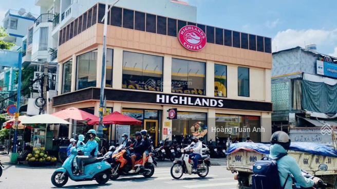 Sát q1 ! bán căn góc 2mt dương bá trạcq8 ( 13.5 x 8m ) cho highlands thuê 150tr/thángchỉ 37 tỷ