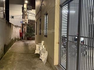 Bán đất đông ngạc 50m2 hơn 6 tỷ, gần oto tránh, tặng nhà 2 tầng