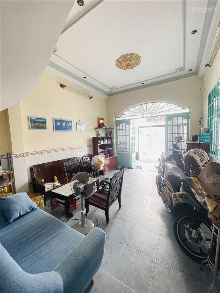 Hẻm thạch lam  dt đẹp 5x16,5m  giáp thoại ngọc hầu  chính chủ chưa qua lái  chủ bán rất gấp