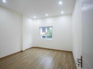 Bán nhà phố tân ấp  ngõ ô tô  5 tầng rộng thoáng  dòng tiền ổn định