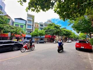 Bán đất mặt phố ngọc lâm  mặt tiền khủng